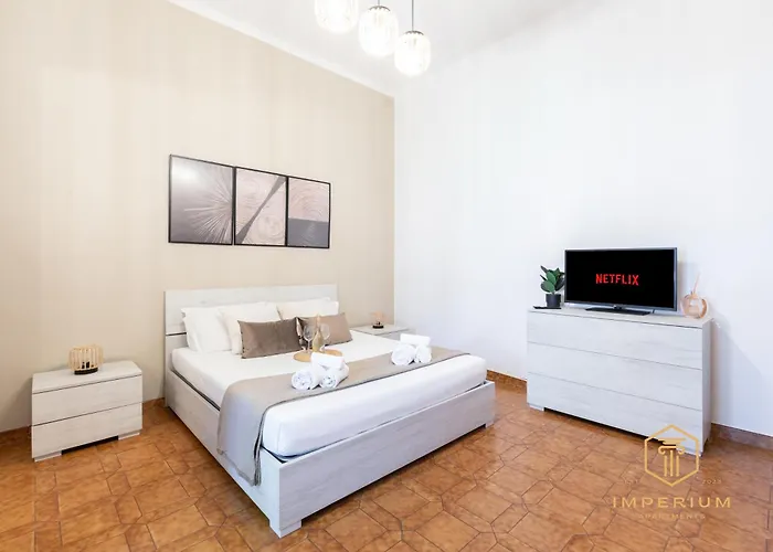 Imperium Merulana House - 2 Steps From Colosseum, 3 Bedrooms, A-c Roma