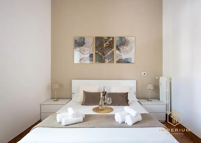 Imperium Merulana House - 2 Steps From Colosseum, 3 Bedrooms, A-c Roma