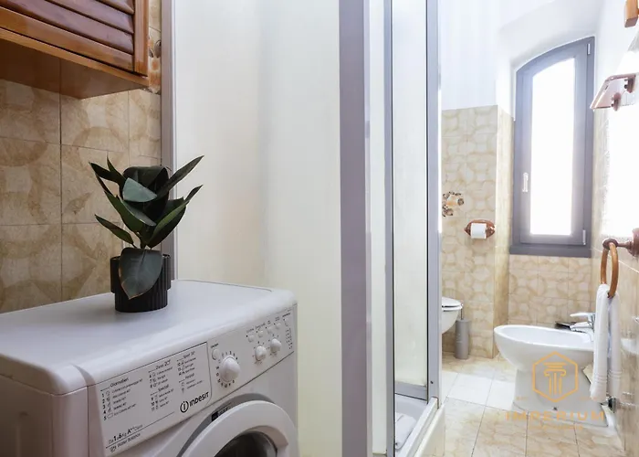 Appartamento Imperium Merulana House - 2 Steps From Colosseum, 3 Bedrooms, A-c *
