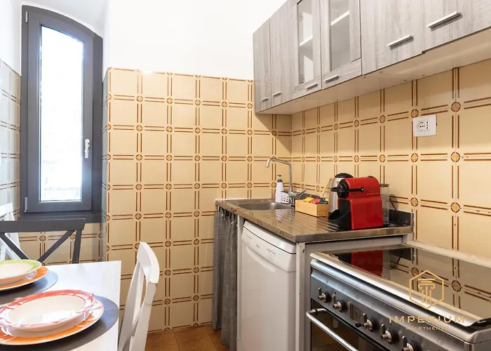 Imperium Merulana House - 2 Steps From Colosseum, 3 Bedrooms, A-c * Roma