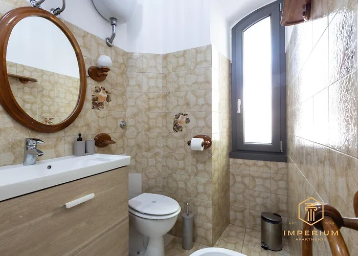 Imperium Merulana House - 2 Steps From Colosseum, 3 Bedrooms, A-c Appartamento Roma