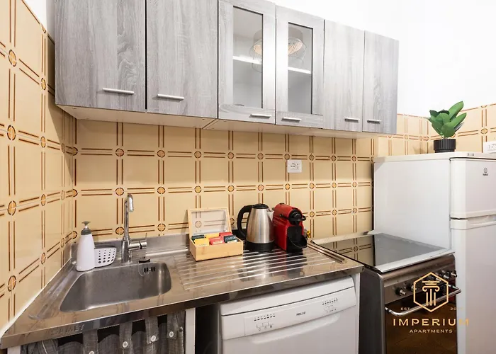 Imperium Merulana House - 2 Steps From Colosseum, 3 Bedrooms, A-c Appartamento